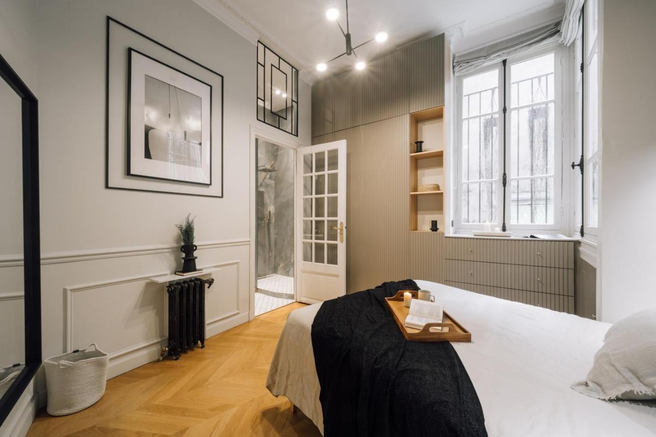 Stirling - 2 A Porte Dauphine Apartment